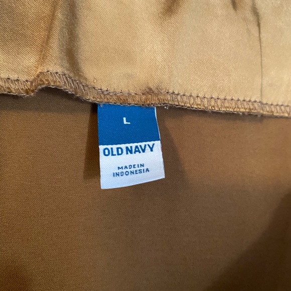 Caramel color satin skirt - Picture 2 of 2